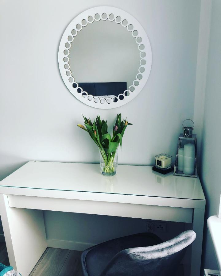 Apartament Happiness Еленя-Гура Экстерьер фото